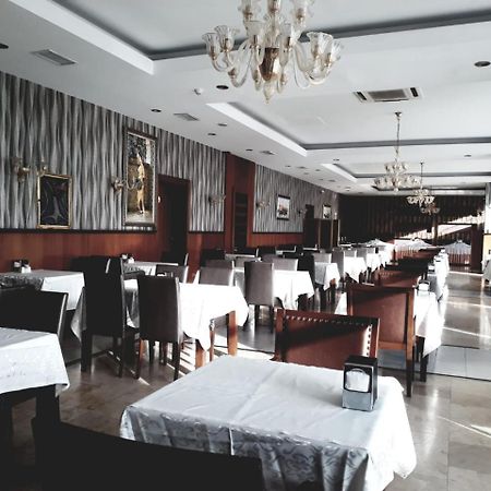 布尤切克梅奇 Pelikan酒店 外观 照片